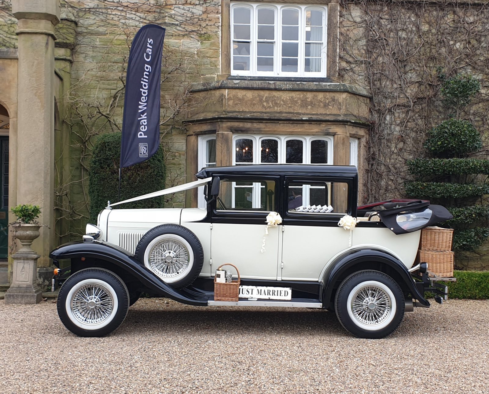 Wedding Car Hire Chesterfield Derbyshire Wedding Cars